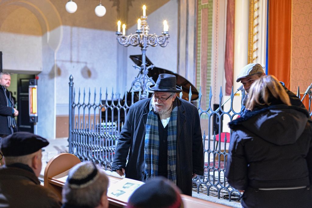 Občané v Plzni uctili památku deportovaných Židů před 78 lety (foto: M. Pecuch, 26.1.2020)