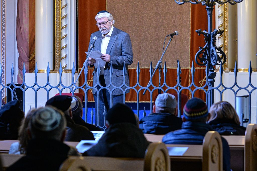 Občané v Plzni uctili památku deportovaných Židů před 78 lety