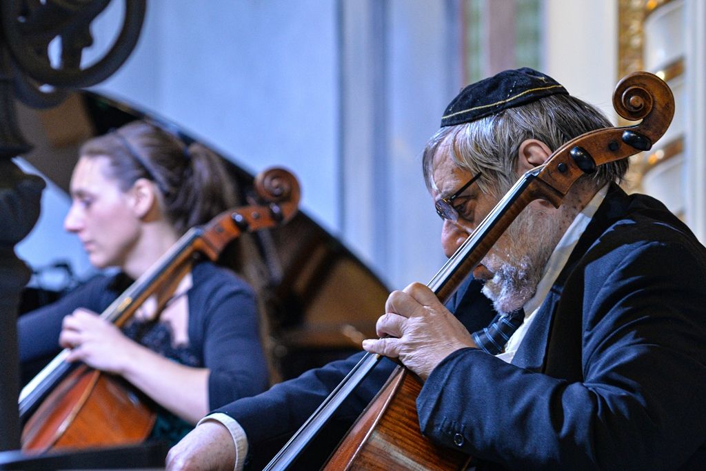 Občané v Plzni uctili památku deportovaných Židů před 78 lety (foto: M. Pecuch, 26.1.2020)