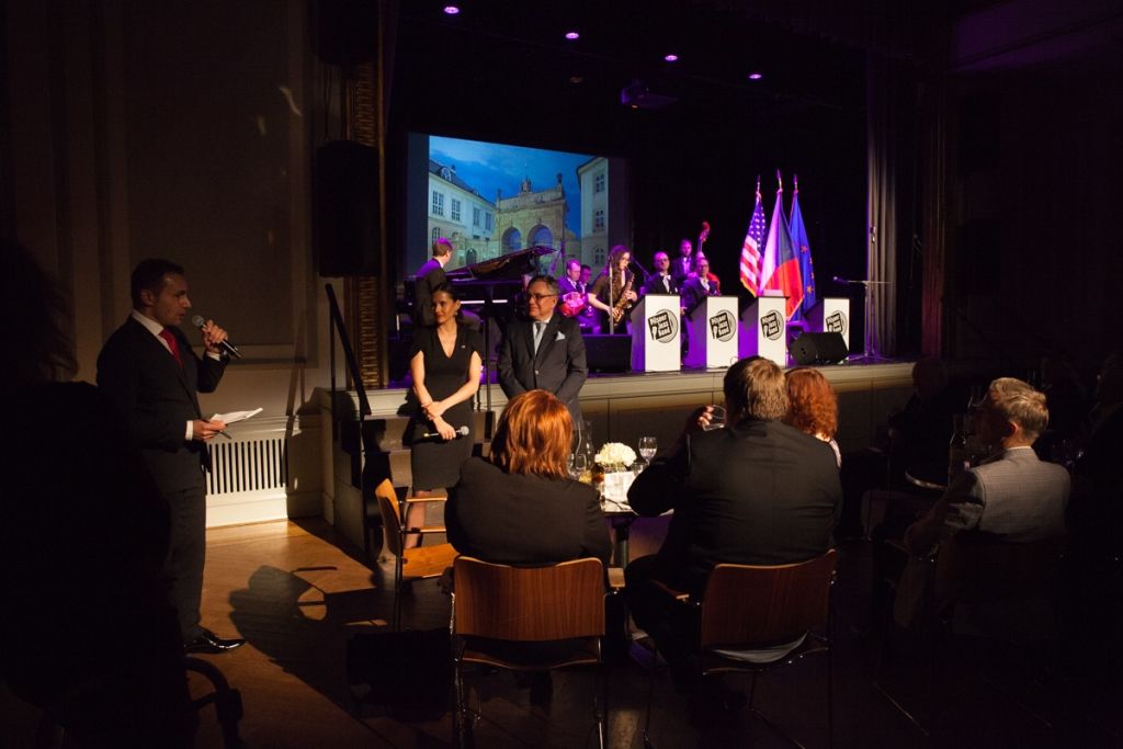 Plzeň zahájila výstavu v New Yorku, přítomni byli i veteráni (zdroj fotografií: new-york.czechcentres.cz)