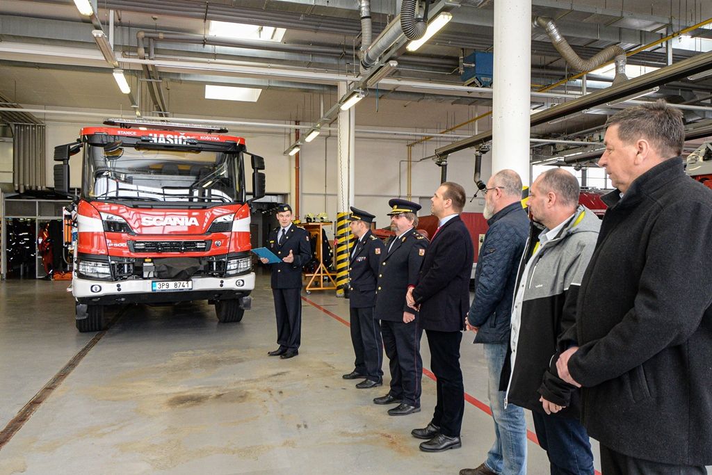 Hasiči v Plzni na Košutce mají novou supermoderní cisternu (foto: M. Pecuch, 28.2.2020)