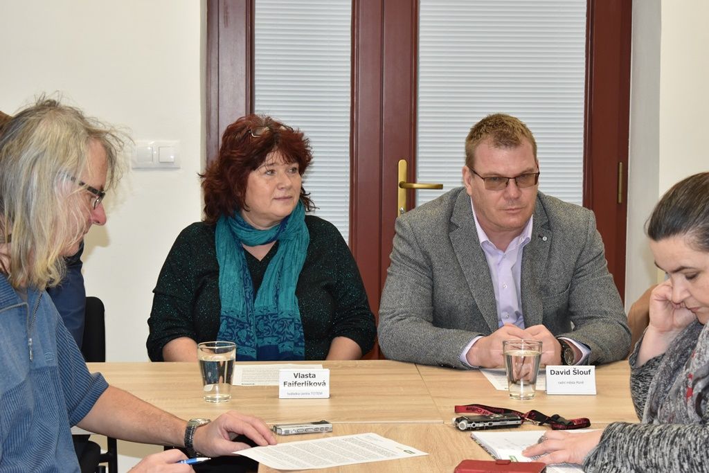 Totem na Doubravce (foto: A. Jarošová, 11.3.2020)