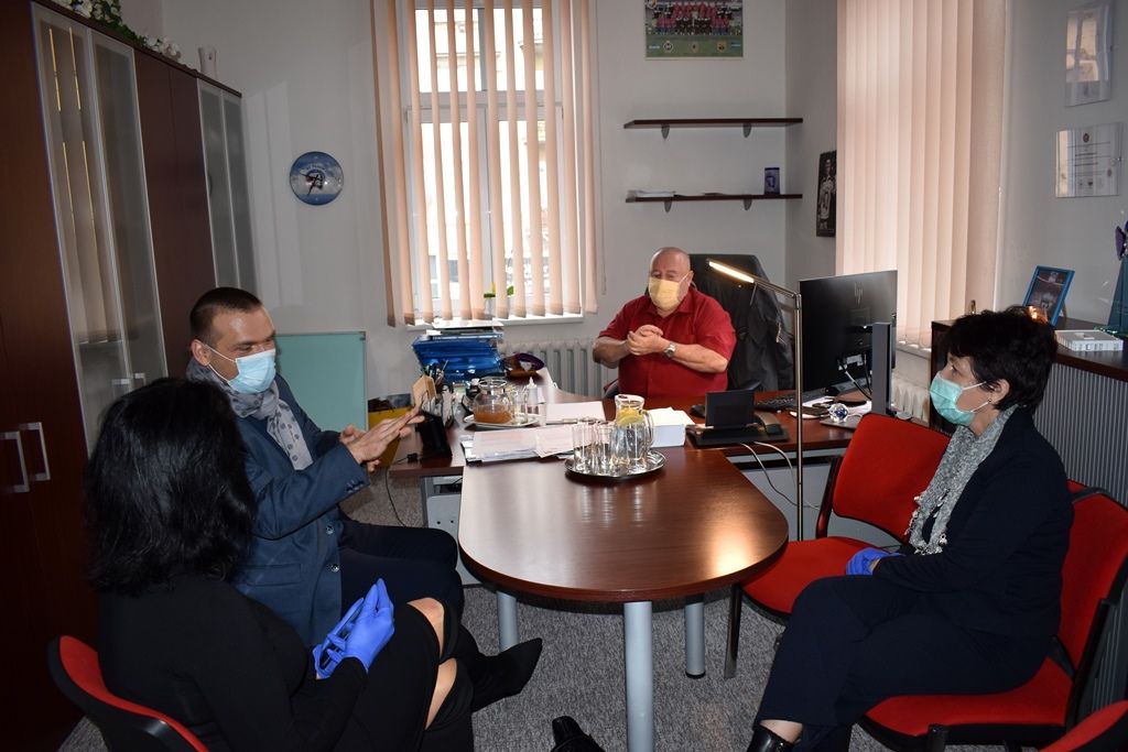 Členové rady města navštívili sociální zařízení, aby podpořili boj proti koronaviru (foto: A. Jarošová, 17.3.2020)