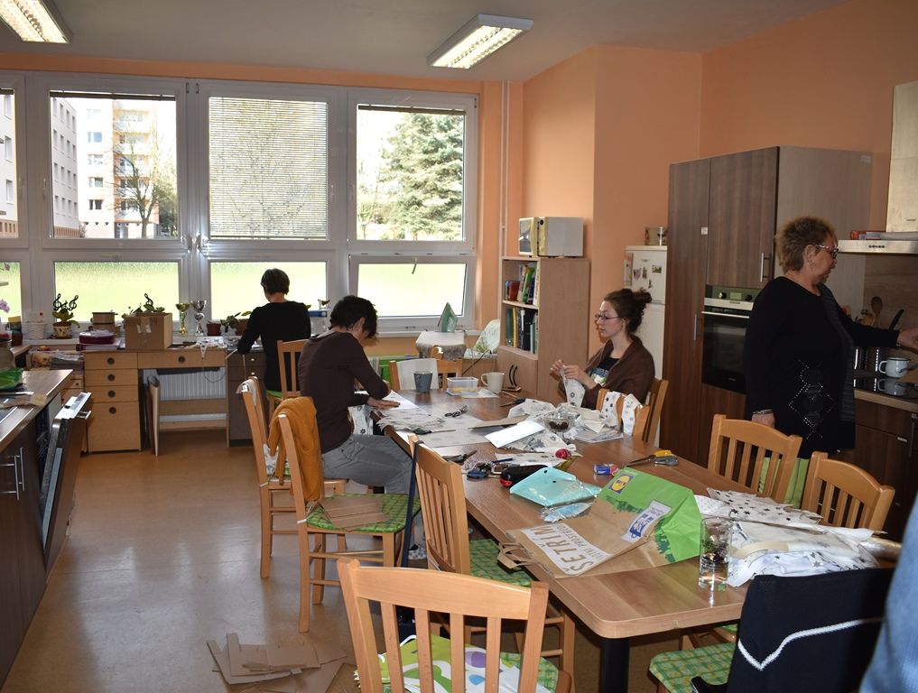 Členové rady města navštívili sociální zařízení, aby podpořili boj proti koronaviru (foto: A. Jarošová, 17.3.2020)