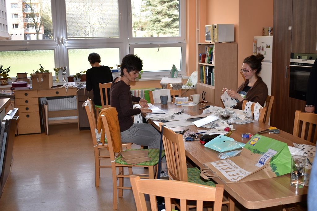 Členové rady města navštívili sociální zařízení, aby podpořili boj proti koronaviru (foto: A. Jarošová, 17.3.2020)