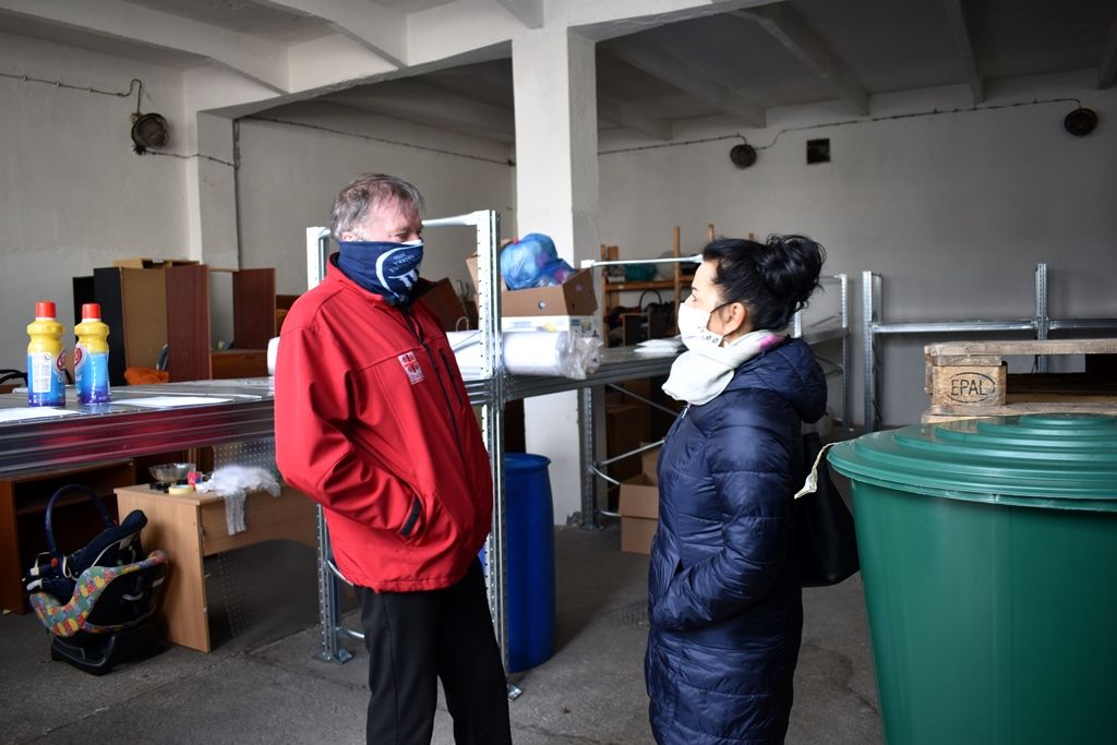 Primátor Plzně zjišťoval situaci v dalších sociálních zařízeních (foto: A. Jarošová, 26.3.2020)