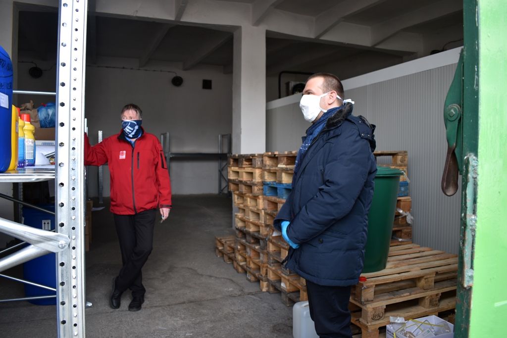 Primátor Plzně zjišťoval situaci v dalších sociálních zařízeních (foto: A. Jarošová, 26.3.2020)