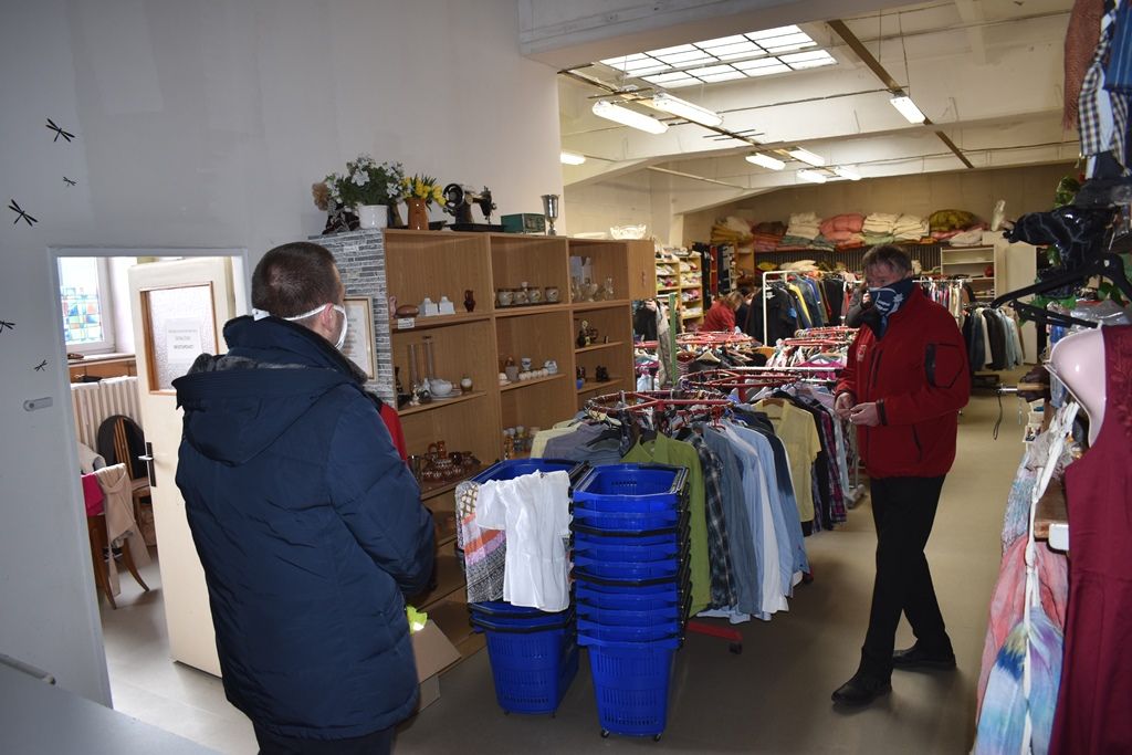 Primátor Plzně zjišťoval situaci v dalších sociálních zařízeních (foto: A. Jarošová, 26.3.2020)