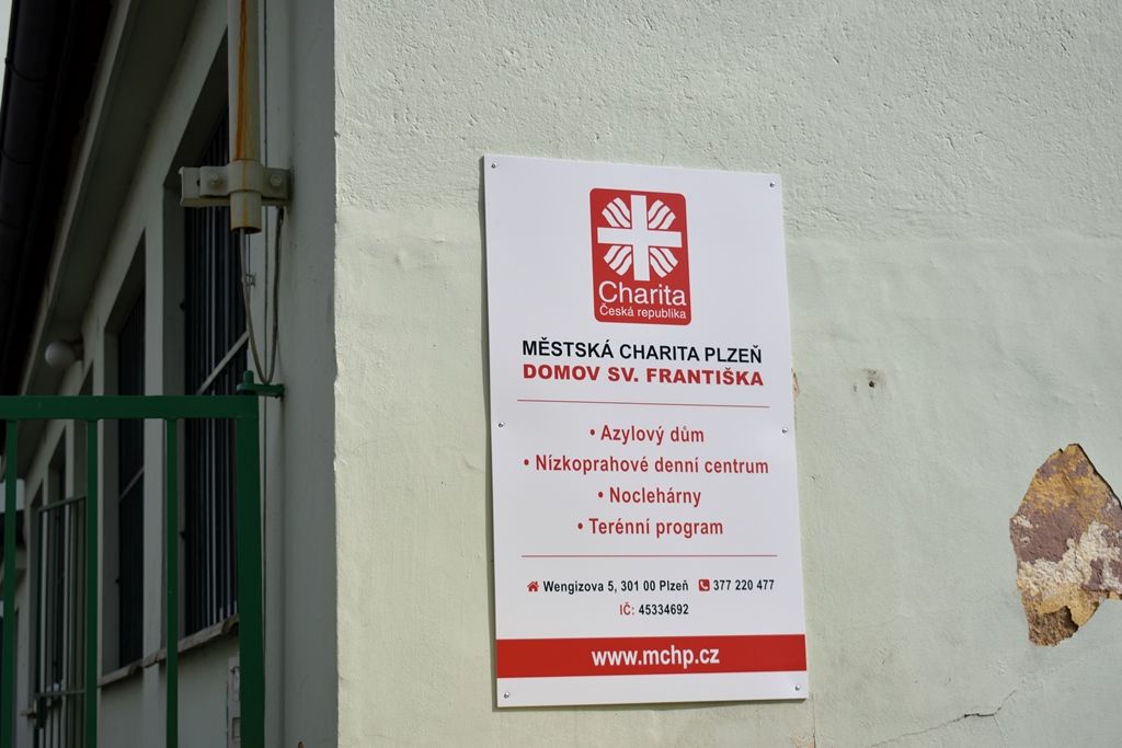 Primátor Plzně zjišťoval situaci v dalších sociálních zařízeních (foto: A. Jarošová, 26.3.2020)