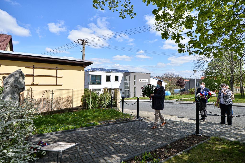 Křimice a Litice vzpomněli na padlé americké letce (foto: M. Pecuch, 25.4.2020)