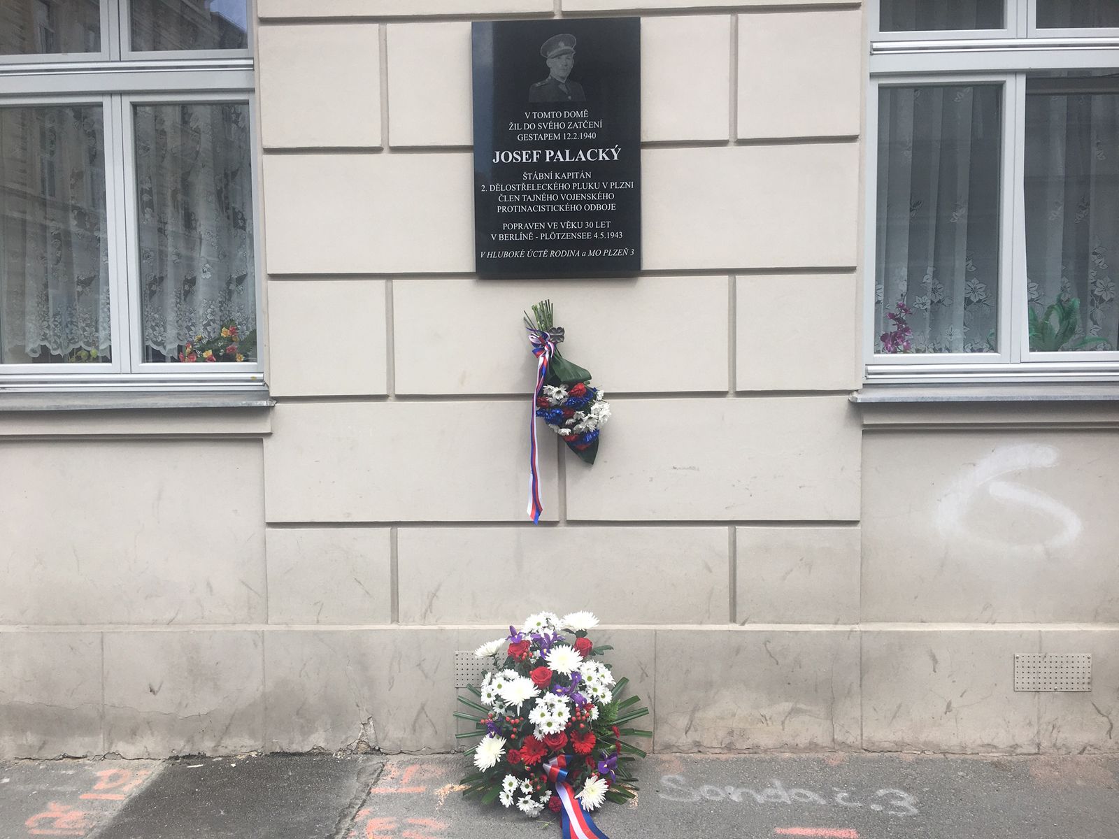 Slavnosti svobody 2020 - Pietní akty nám. Míru a Husova ul. (foto: M. Pecuch/P. Osvald, 4.5.2020)