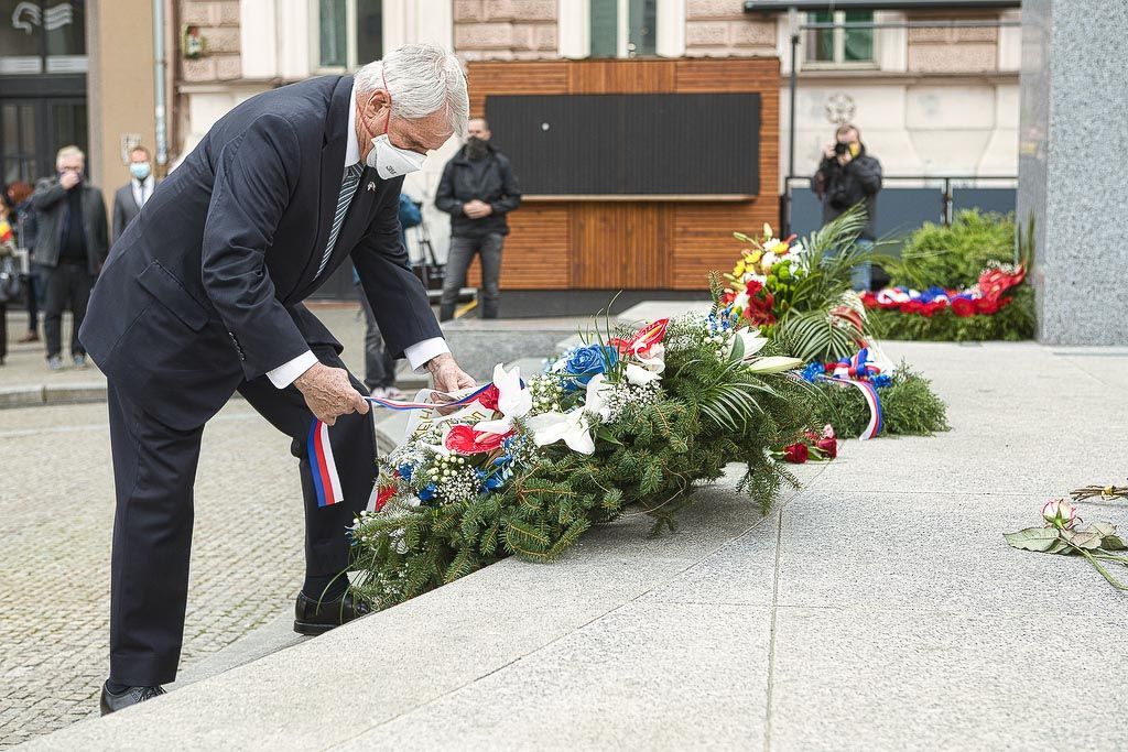 Slavnosti svobody 2020 - Pietní akt Díky, Ameriko! (foto: R. Muchka, 6.5.2020)
