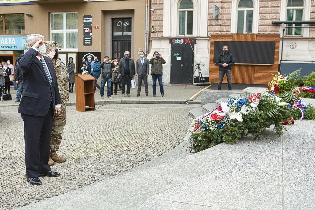 Slavnosti svobody 2020 - Pietní akt Díky, Ameriko! (foto: R. Muchka, 6.5.2020)