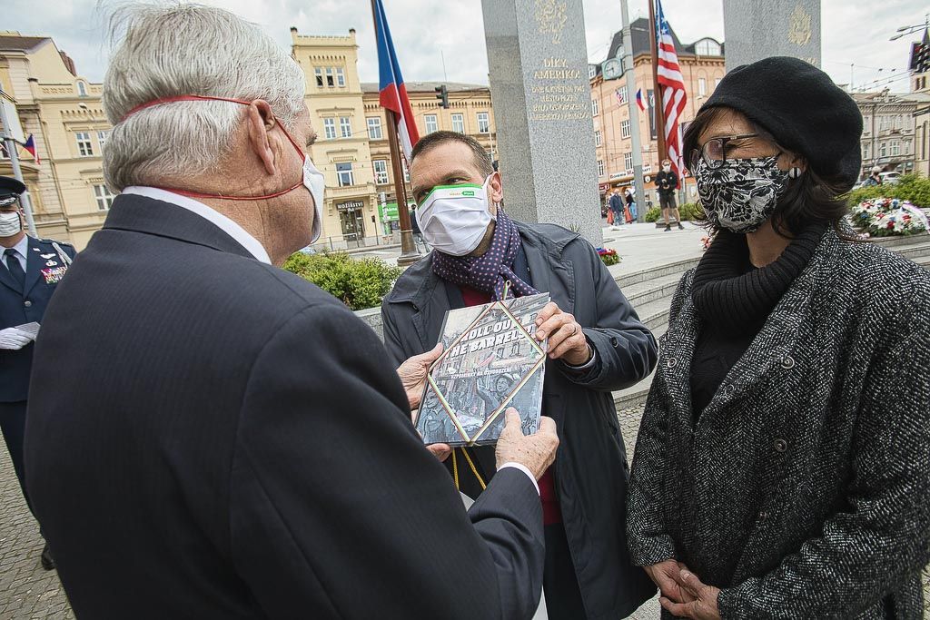 Slavnosti svobody 2020 - Pietní akt Díky, Ameriko! (foto: R. Muchka, 6.5.2020)