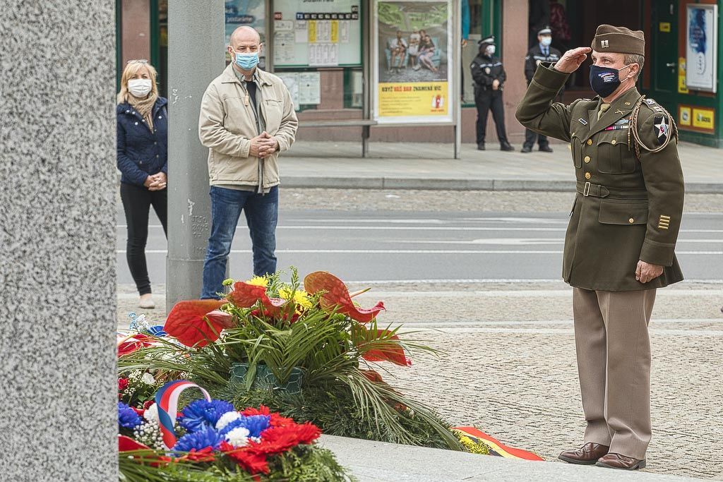 Slavnosti svobody 2020 - Pietní akt Díky, Ameriko! (foto: R. Muchka, 6.5.2020)