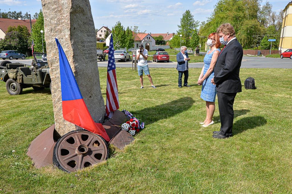 Slavnosti svobody 2020 - Pietní akt v Kyšicích (foto: M. Pecuch, 8.5.2020)