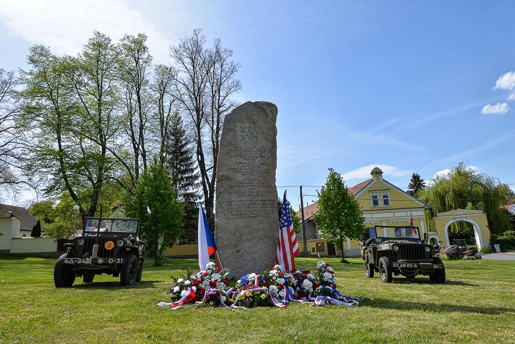 Slavnosti svobody 2020 - Pietní akt v Kyšicích (foto: M. Pecuch, 8.5.2020)