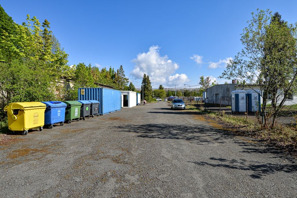 Plzeňské stanové centrum pro bezdomovce v době ohrožení koronavirem (foto: M. Pecuch, 6.5.2020)