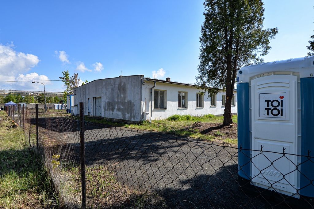 Plzeňské stanové centrum pro bezdomovce v době ohrožení koronavirem (foto: M. Pecuch, 6.5.2020)