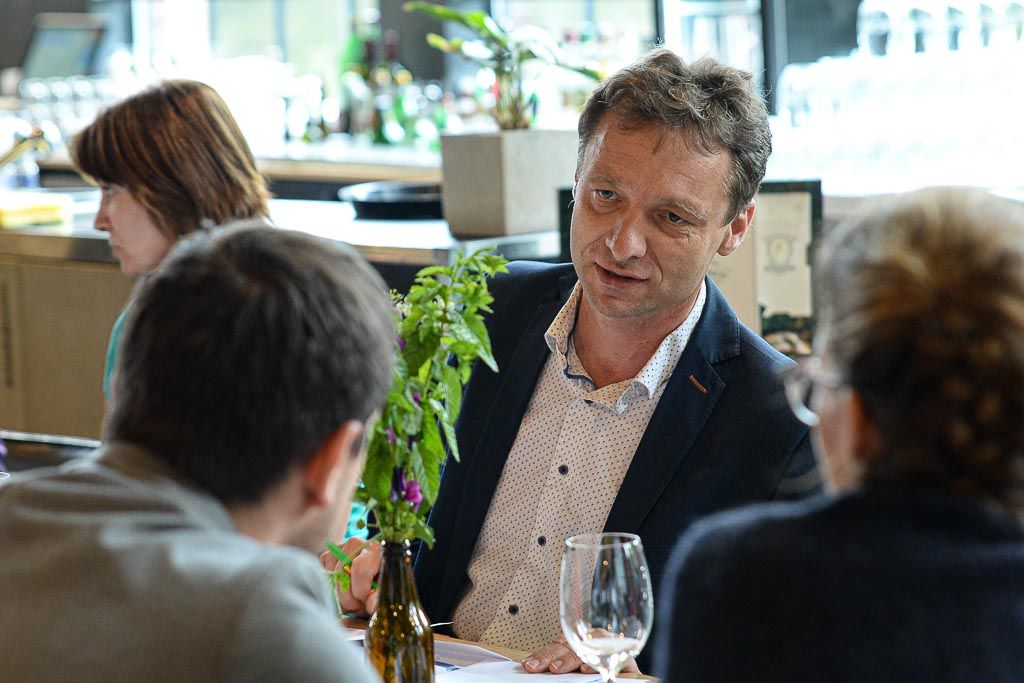 Kulaté stoly ITI ke Strategii Plzeňské aglomerace 2021+ (foto: M. Pecuch, 18.6.2020)