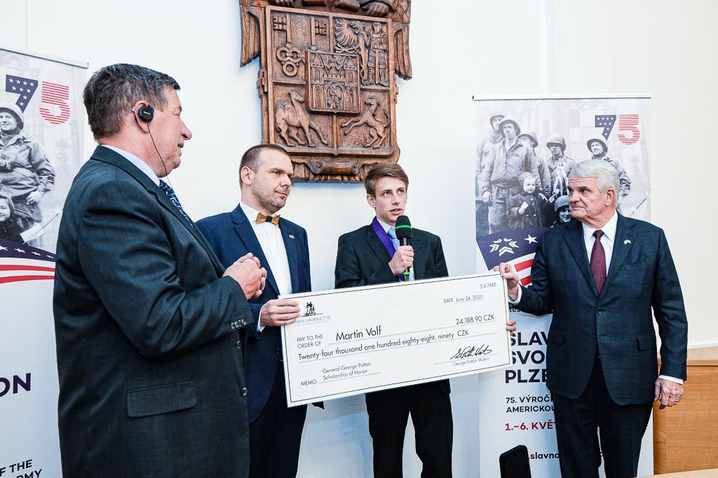 Čestné stipendium gen. George S. Pattona pro Martina Volfa (foto: M. Pecuch, 24.6.2020)