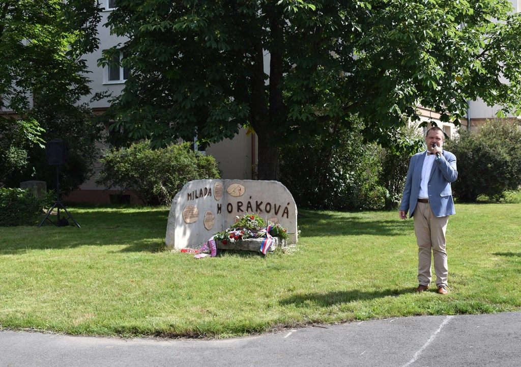 Milada Horáková - pietní akt (foto: A. Jarošová, 26.6.2020)