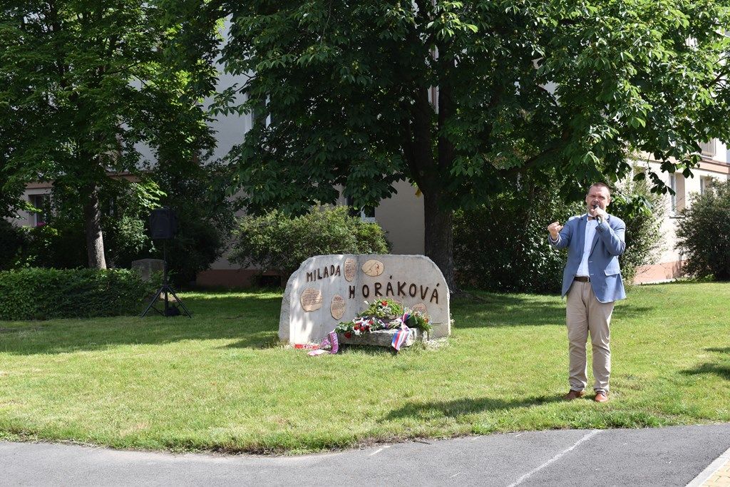 Milada Horáková - pietní akt (foto: A. Jarošová, 26.6.2020)