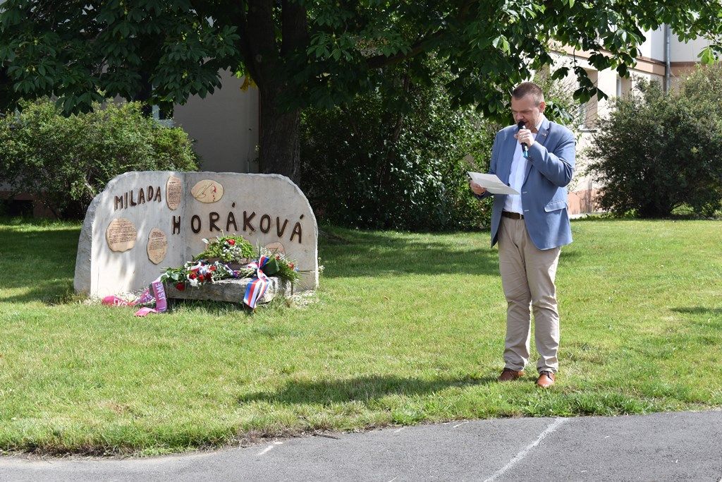 Milada Horáková - pietní akt (foto: A. Jarošová, 26.6.2020)