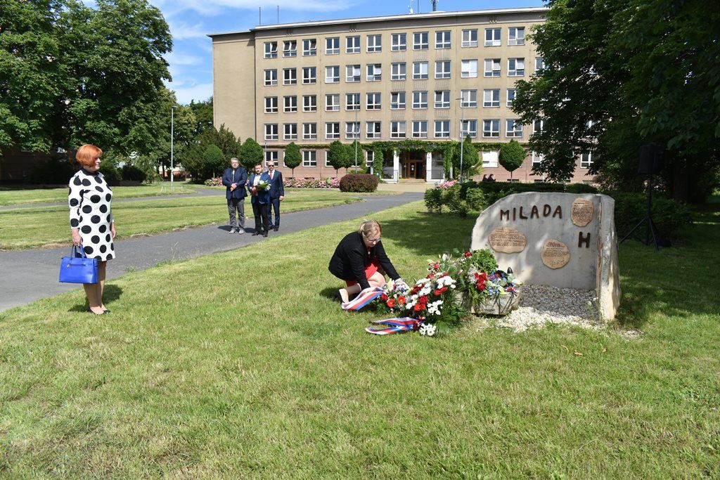 Milada Horáková - pietní akt (foto: A. Jarošová, 26.6.2020)