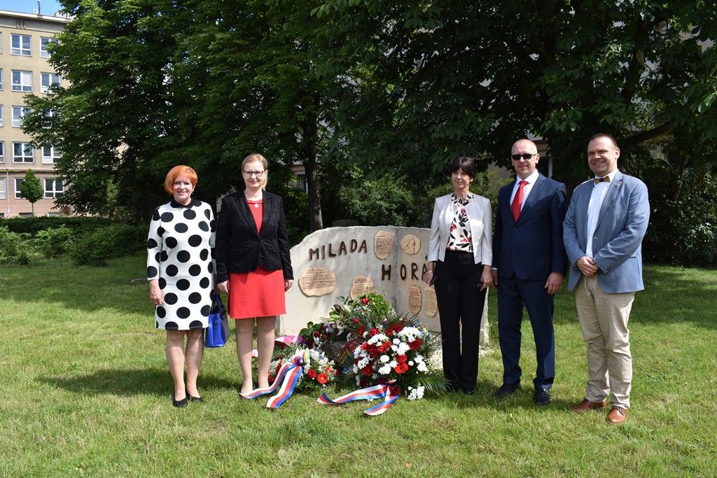 Milada Horáková - pietní akt (foto: A. Jarošová, 26.6.2020)