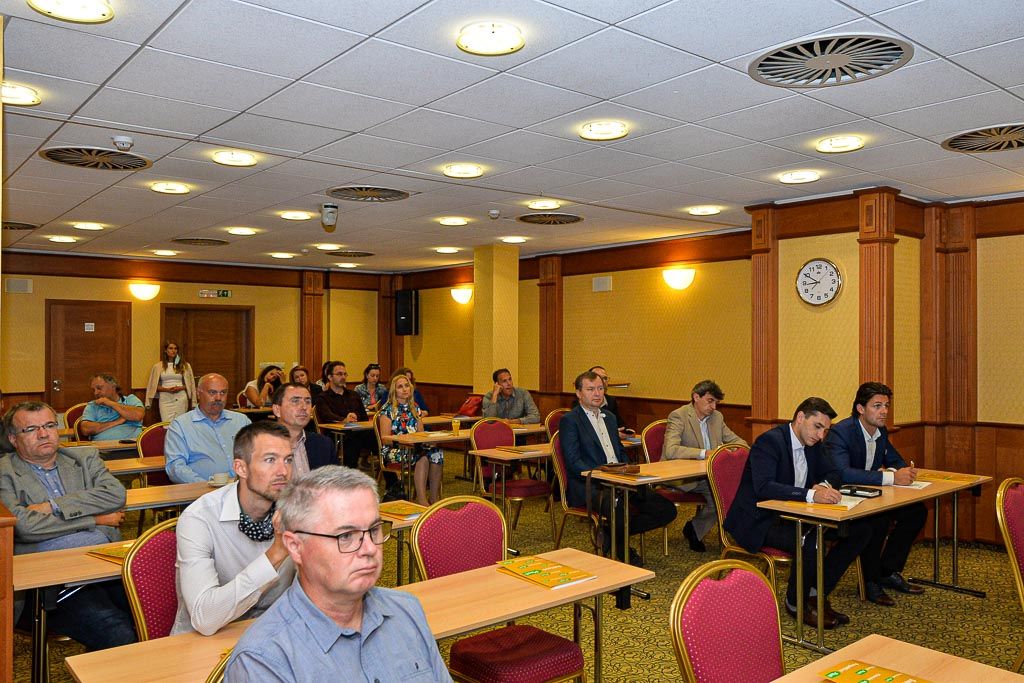 Podnikatelé ze soutěže NEJ inovátor se sešli se zástupci města (foto: M. Pecuch, 30.6.2020)