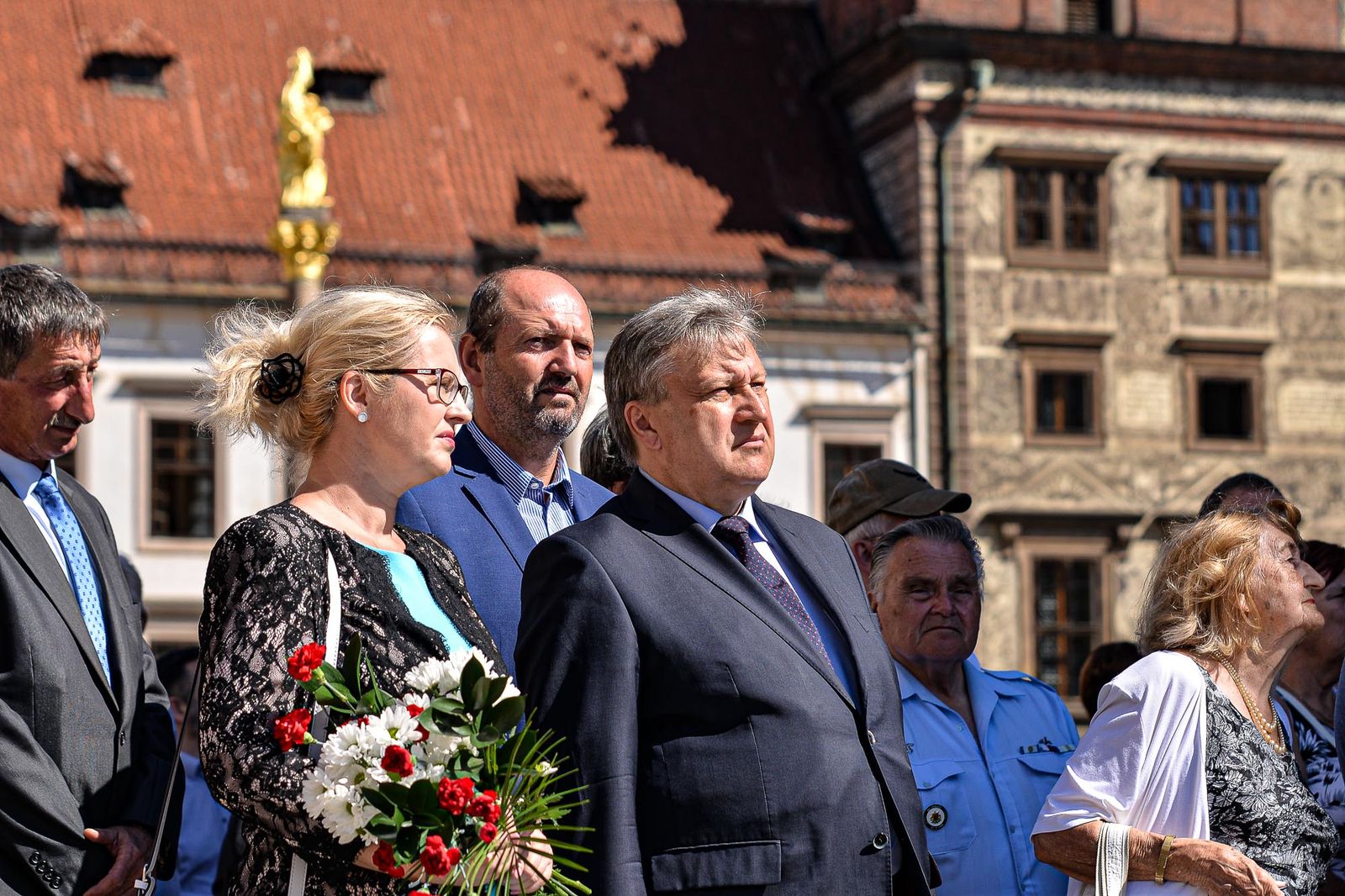 Odhalení bronzové desky připomínající 21. srpen 1968 (foto: M. Pecuch, 21.8.2020)