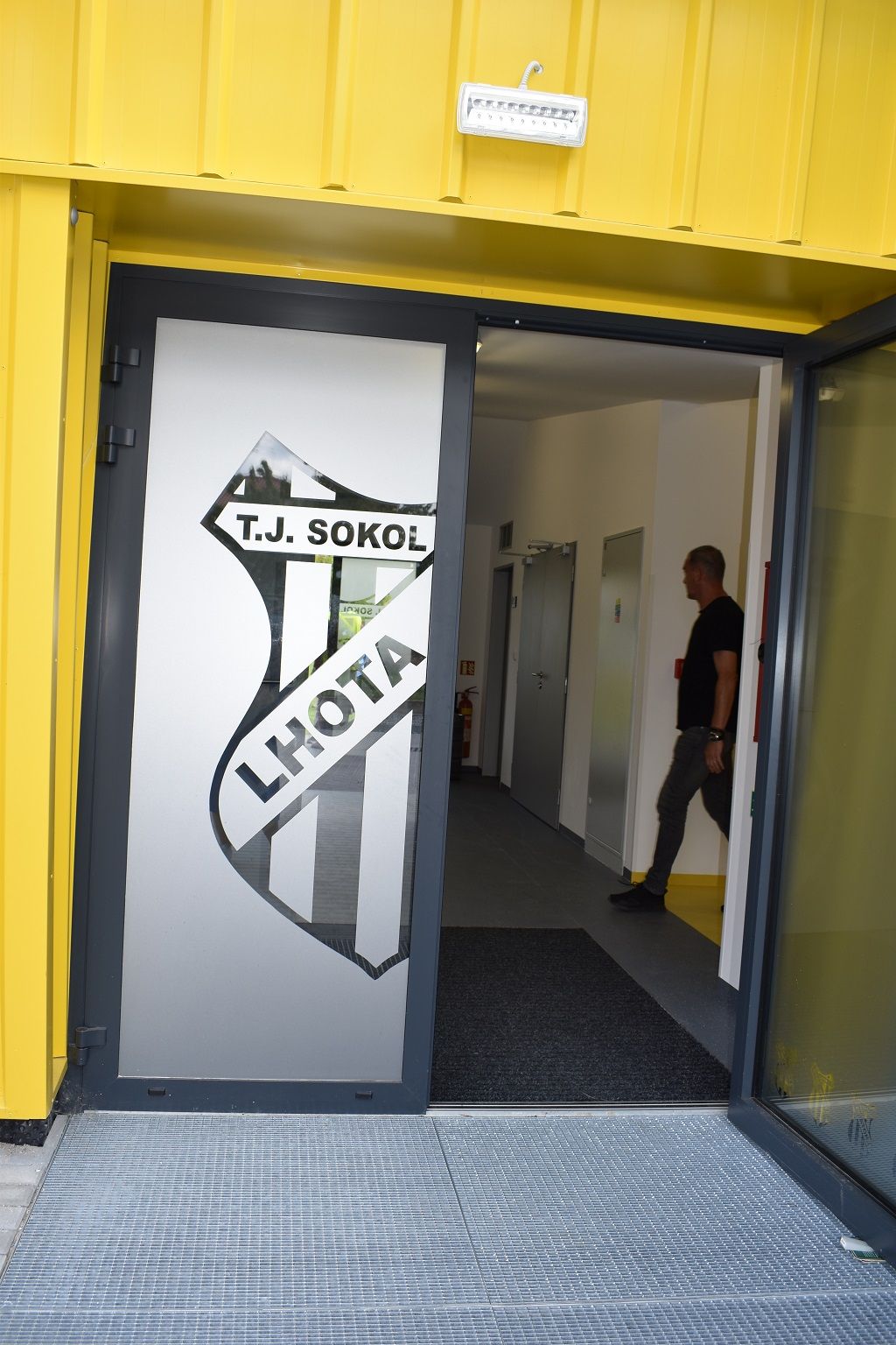 Plzeňská Lhota má novou sokolovnu pro sportovce i k setkávání občanů (foto: H. Josefová, 6.9.2020)