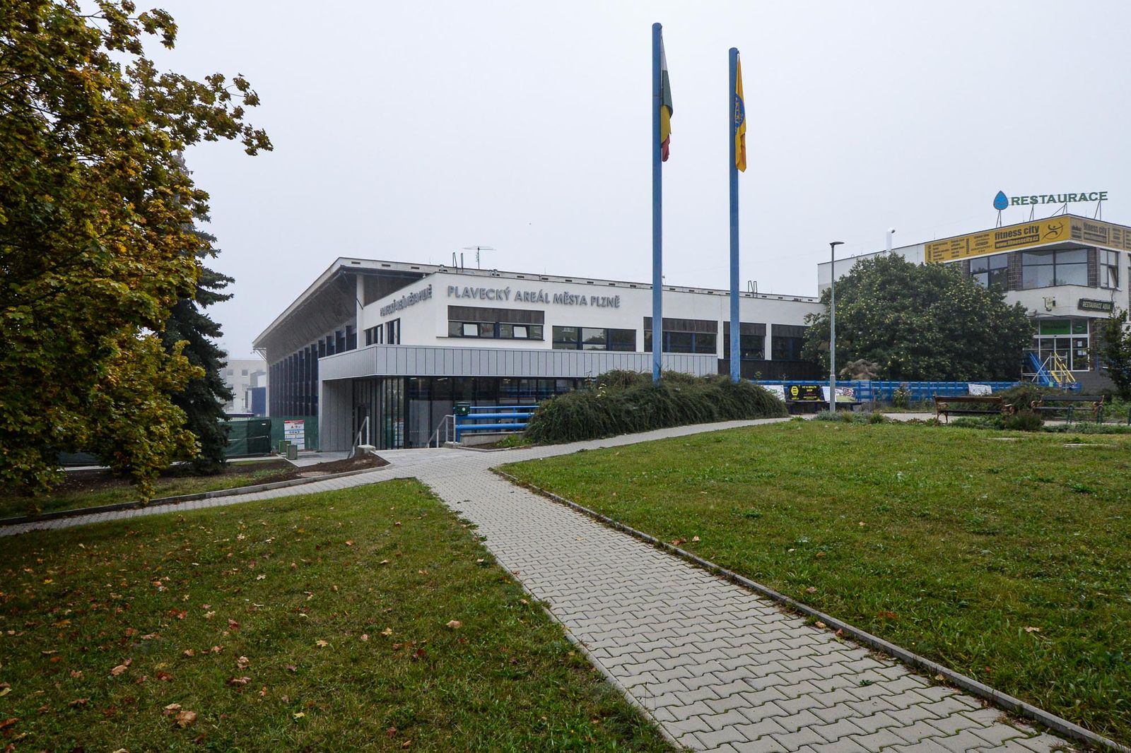 Návštěvníky bazénu na Slovanech čeká větší komfort (foto: M. Pecuch, 1.10.2020)