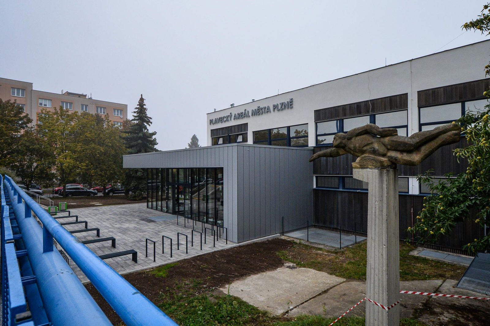 Návštěvníky bazénu na Slovanech čeká větší komfort (foto: M. Pecuch, 1.10.2020)