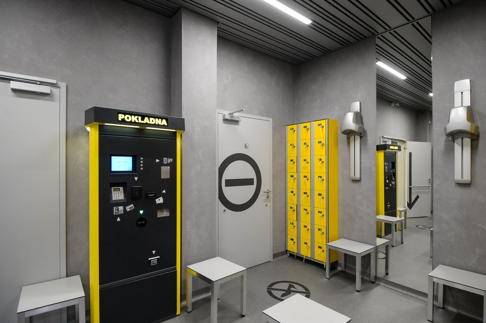 Návštěvníky bazénu na Slovanech čeká větší komfort (foto: M. Pecuch, 1.10.2020)