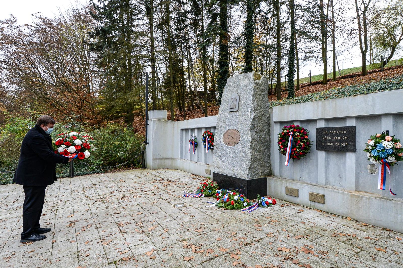 Plzeň si připomněla válečné veterány (foto: M. Pecuch, 11.11.2020)