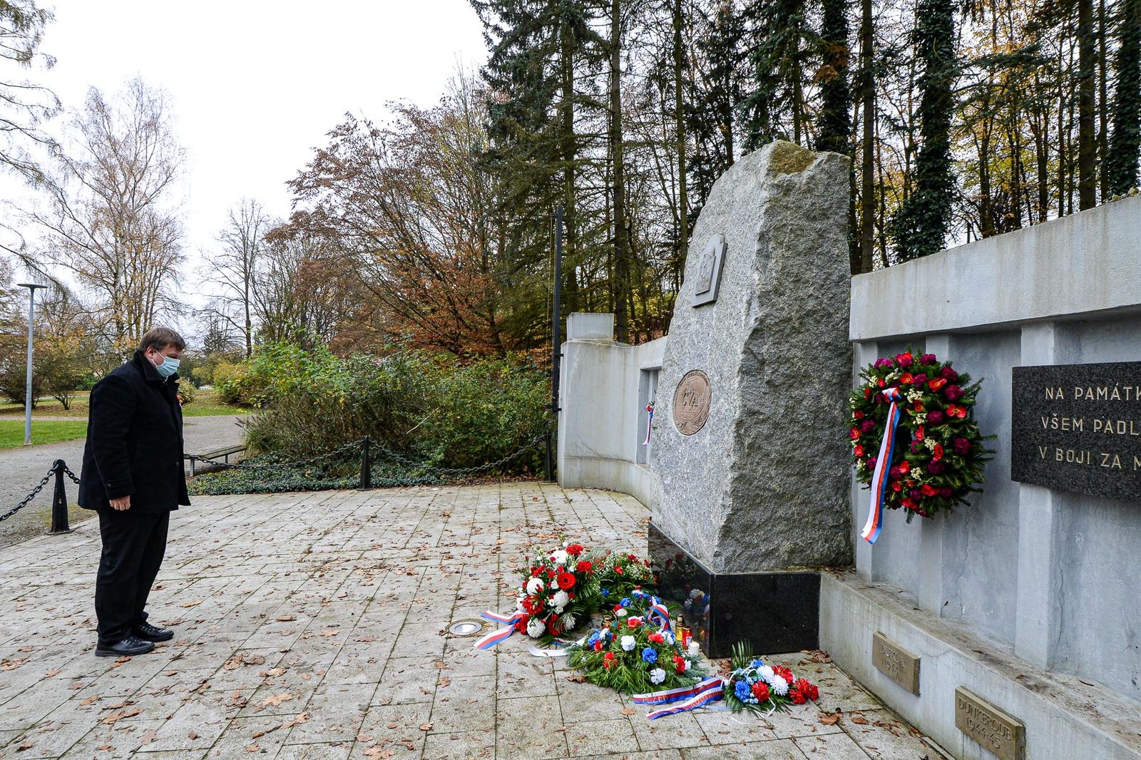 Plzeň si připomněla válečné veterány (foto: M. Pecuch, 11.11.2020)