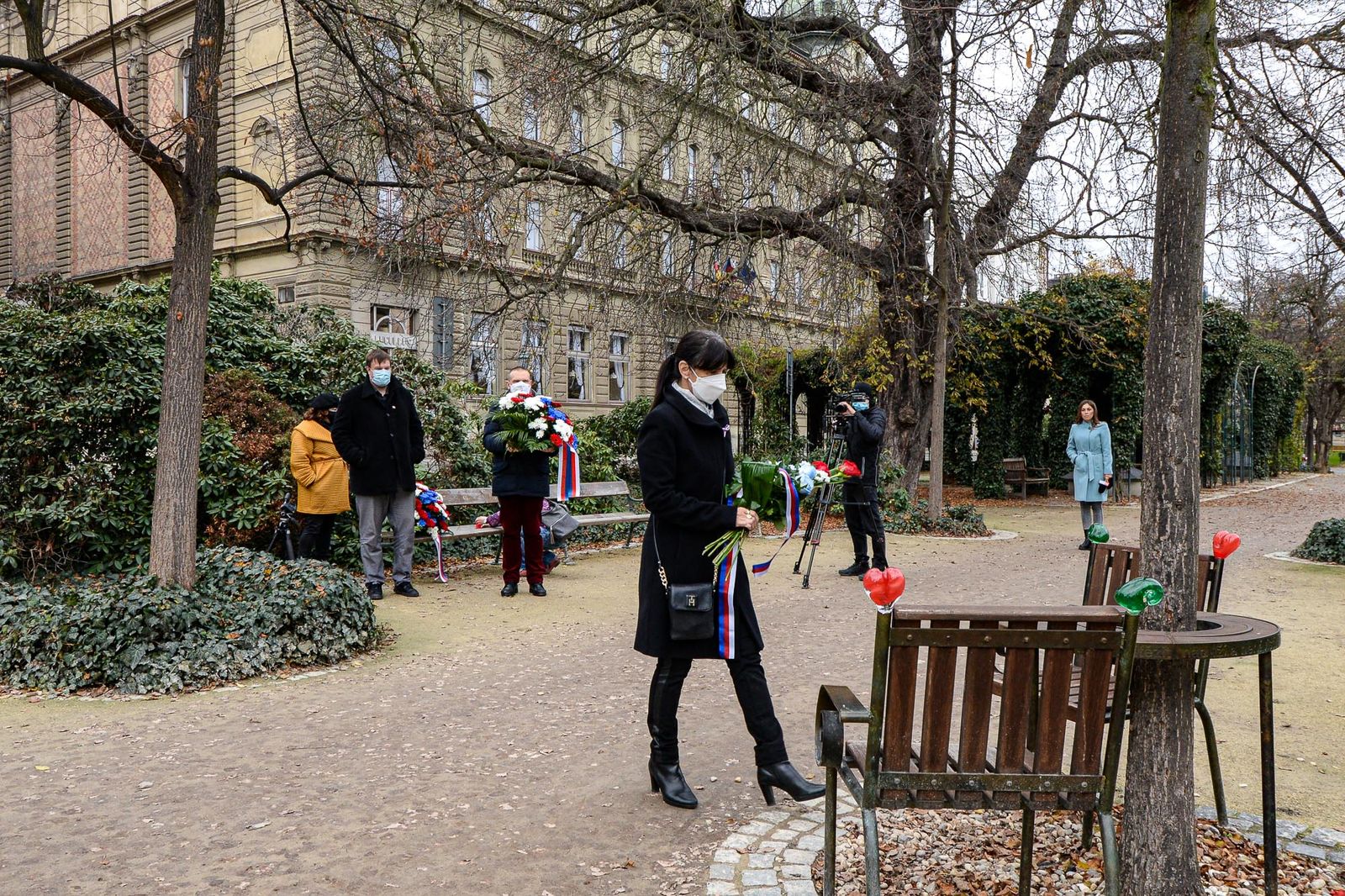 Plzeň si připomněla Den boje za svobodu a demokracii (foto: M. Pecuch, 17.11.2020)