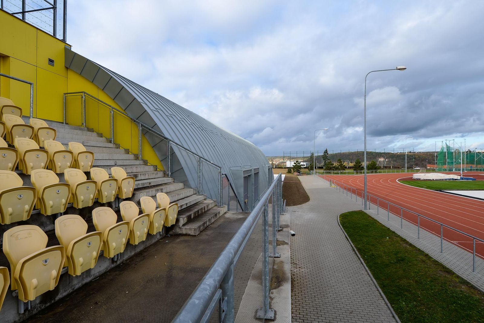 Nová rozcvičovna na Atletickém stadionu města Plzně (foto: M. Pecuch, 16.11.2020)