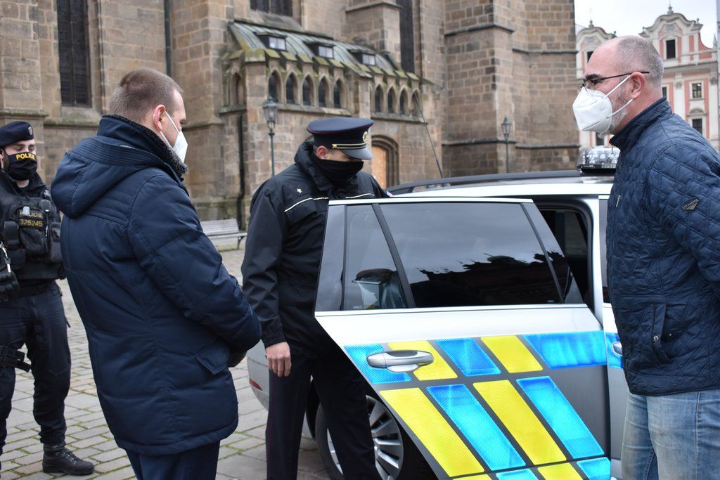 Nový vůz pro PČR (foto: M. Fialová, 11. 12. 2020)