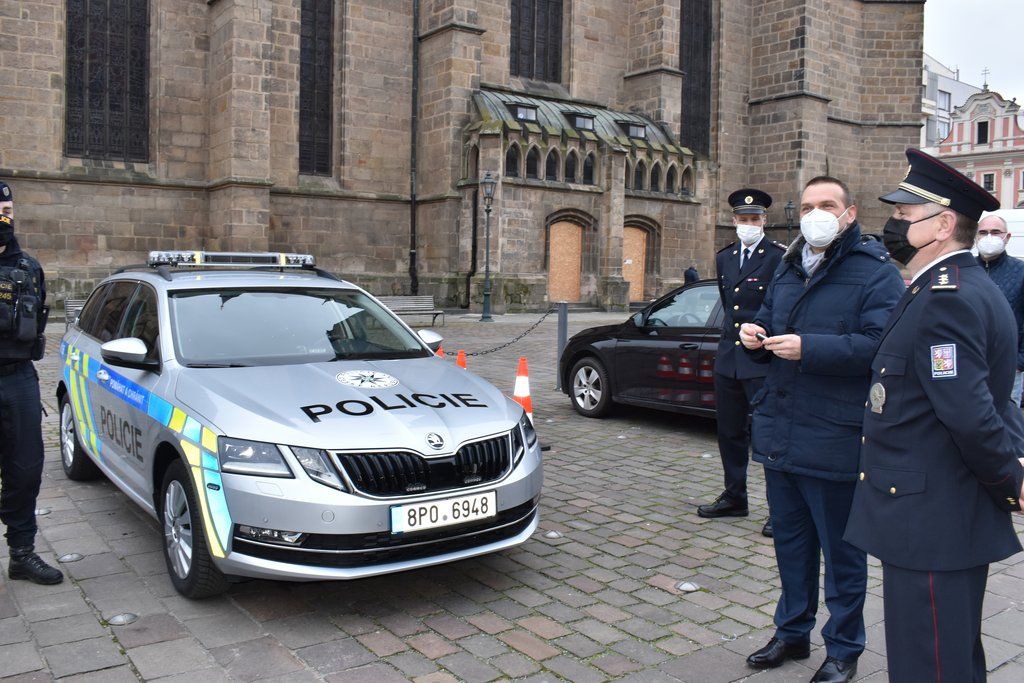 Nový vůz pro PČR (foto: M. Fialová, 11. 12. 2020)