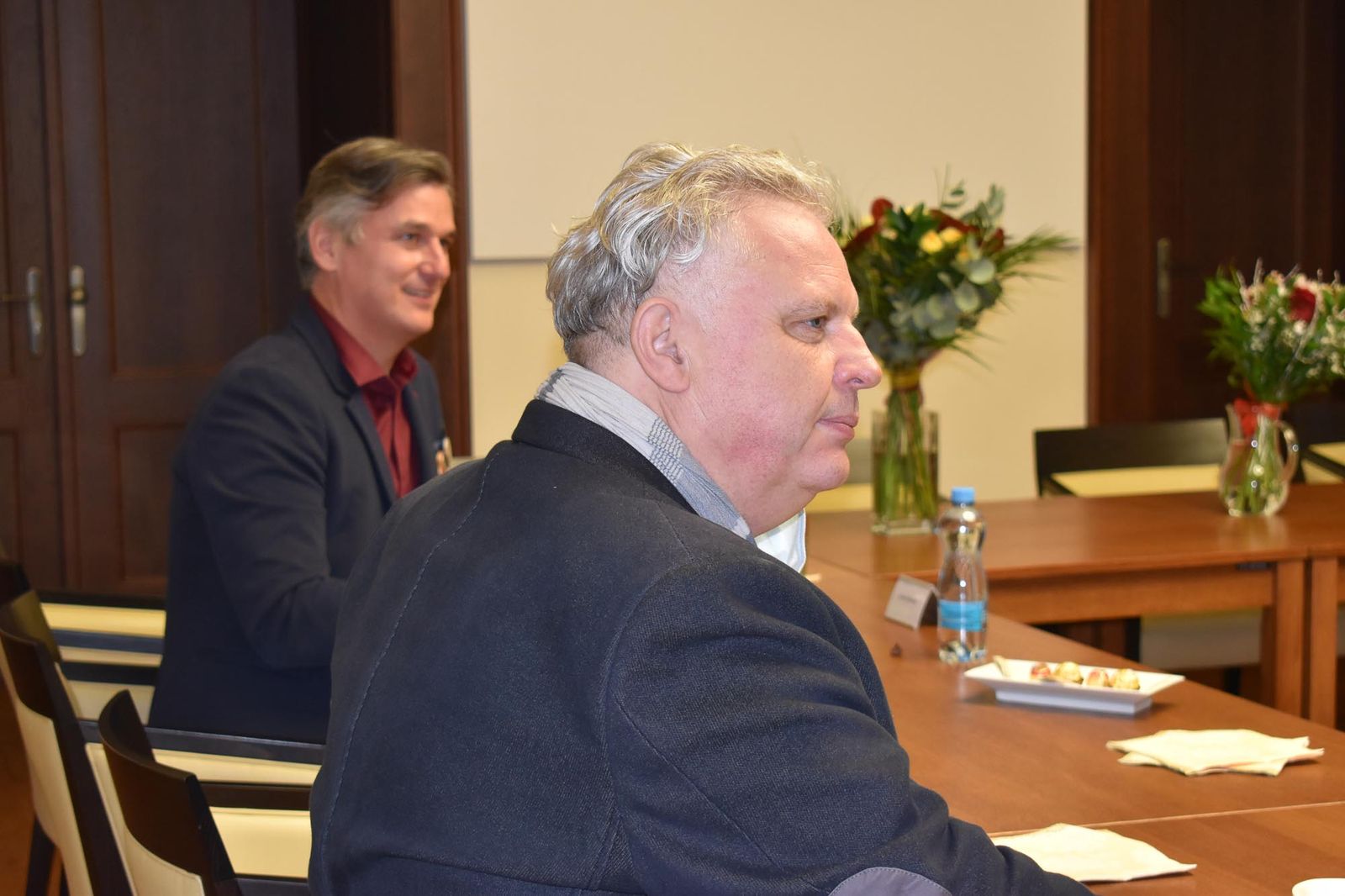 Držitel Ceny Thálie 2020 Pavel Režný obdržel stříbrnou pamětní medaili města Plzně (foto: A. Jarošová, 11.12.2020)