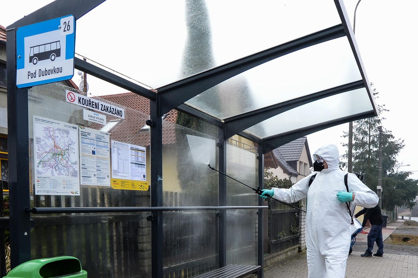 Plzeň plošně dezinfikuje vnější veřejné prostory