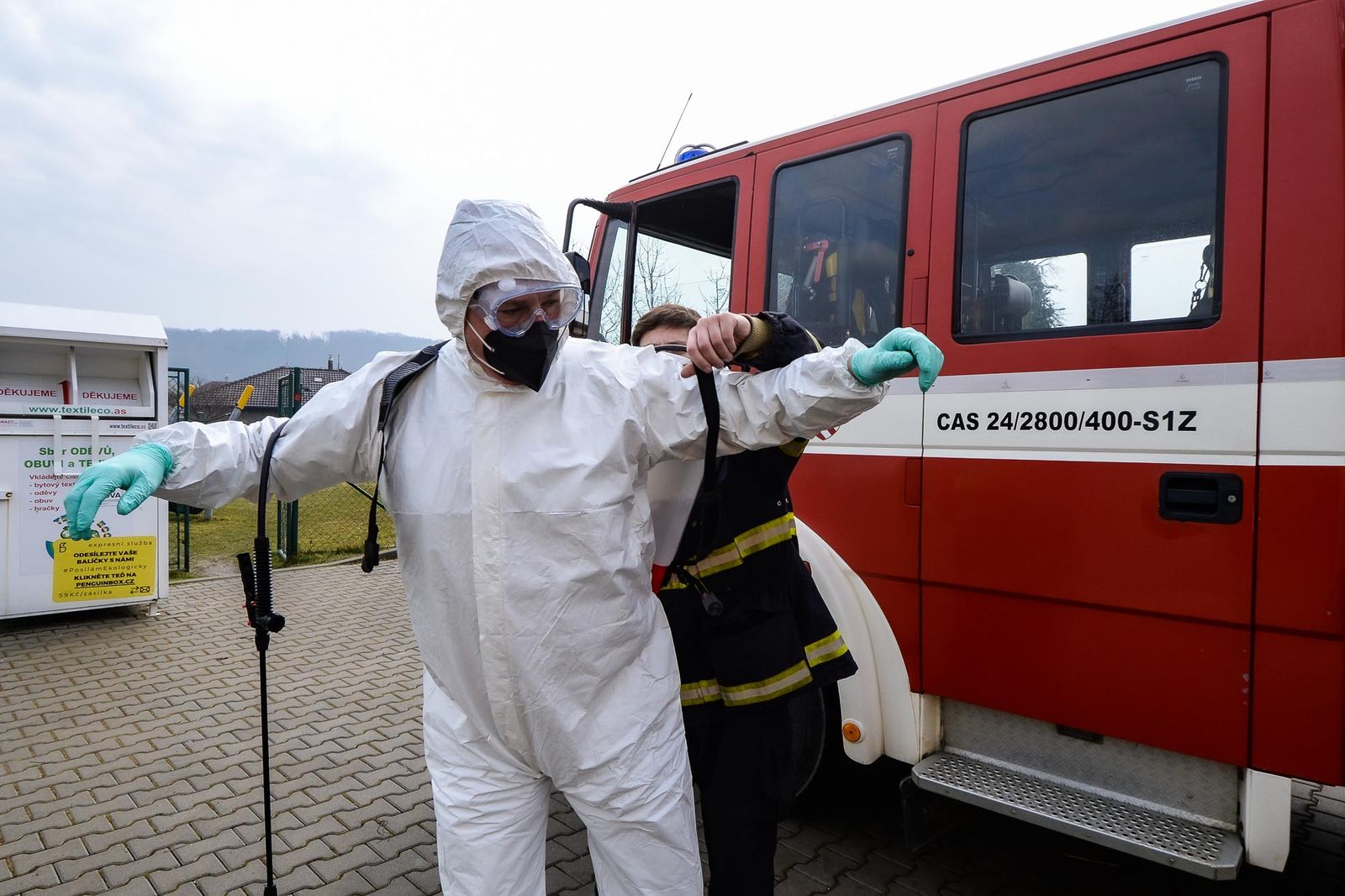 Plzeň plošně dezinfikuje vnější veřejné prostory (ilustrační foto z MO Plzeň 10-Lhota a Borský park: M. Pecuch, 8.3.2021)