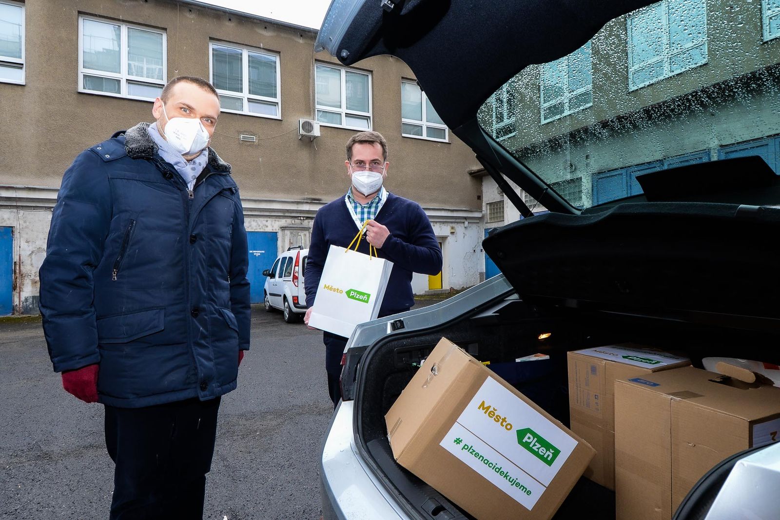 Poděkování od města putovalo zaměstnancům EUC Kliniky Plzeň