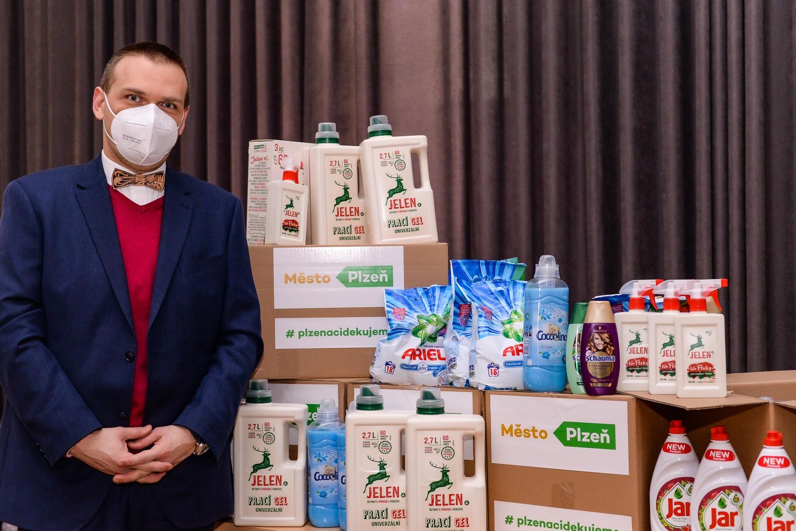 Ve sbírce Nový začátek se shromáždilo rekordní množství potravin i drogerie (foto: M. Pecuch / Odbor sociálních služeb MMP/ 2021)