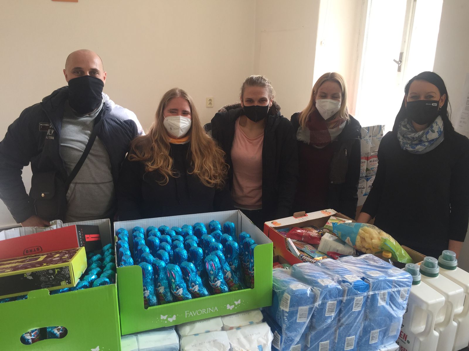 Ve sbírce Nový začátek se shromáždilo rekordní množství potravin i drogerie (foto: M. Pecuch / Odbor sociálních služeb MMP/ 2021)