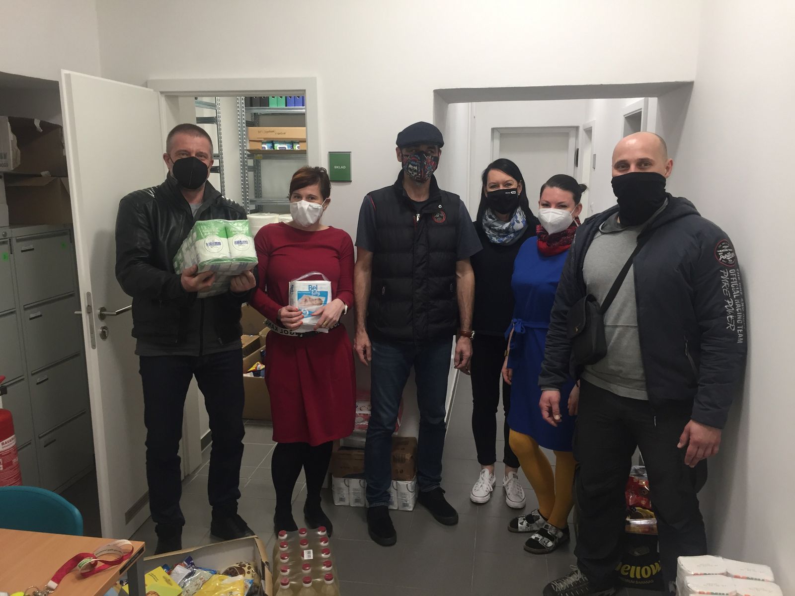 Ve sbírce Nový začátek se shromáždilo rekordní množství potravin i drogerie (foto: M. Pecuch / Odbor sociálních služeb MMP/ 2021)