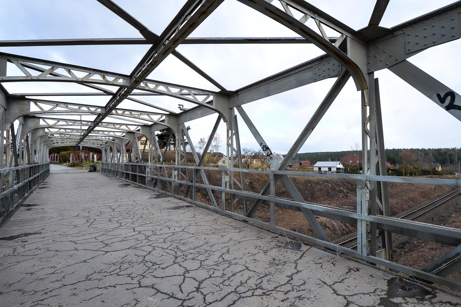 Lávka na Valše (foto: M. Pecuch, 7.4.2021)